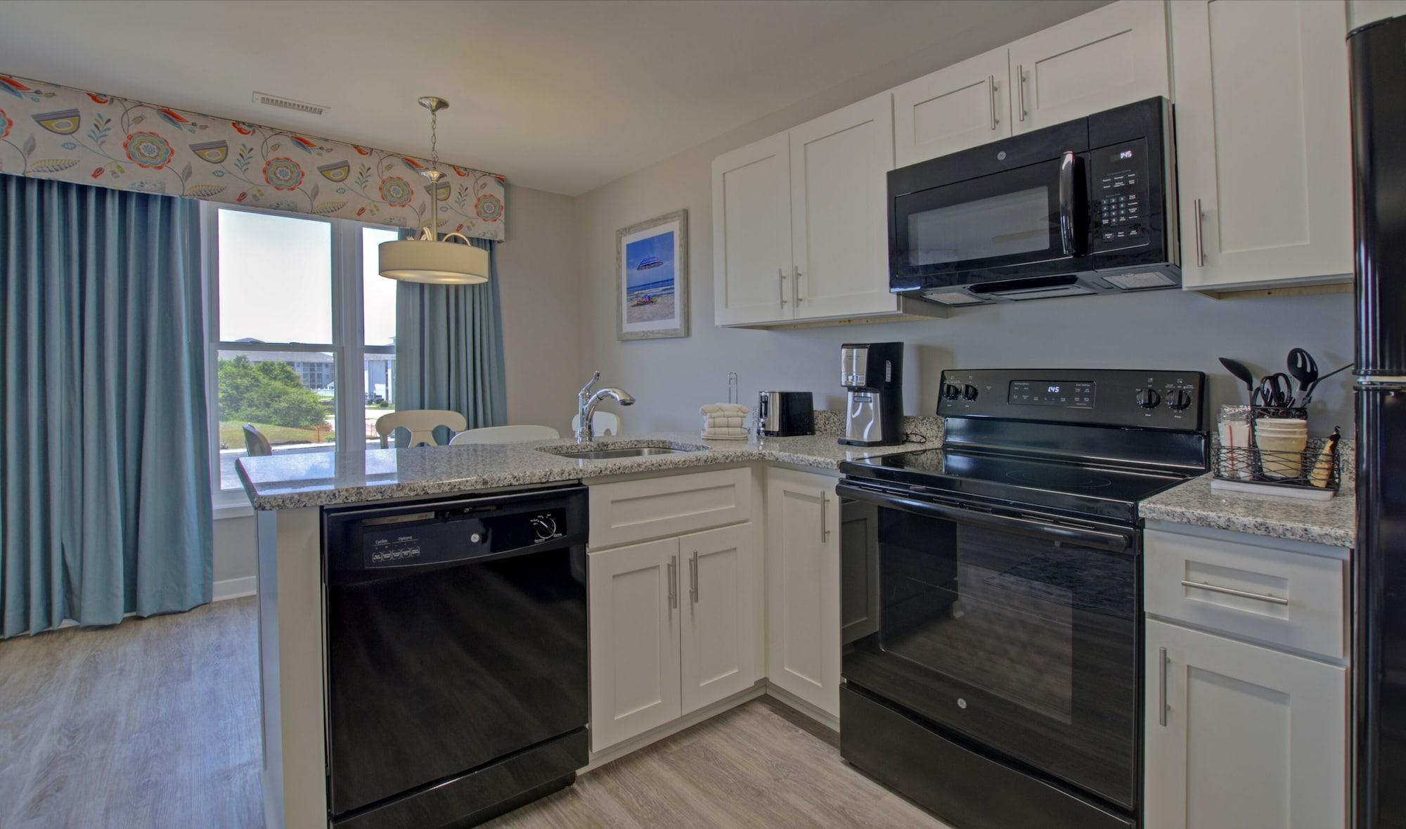 Atlantic Beach Resort, A Ramada By Wyndham Екстериор снимка