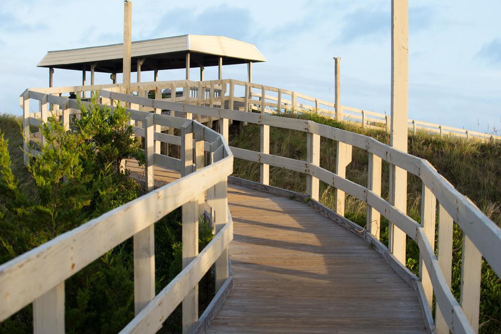 Atlantic Beach Resort, A Ramada By Wyndham Екстериор снимка